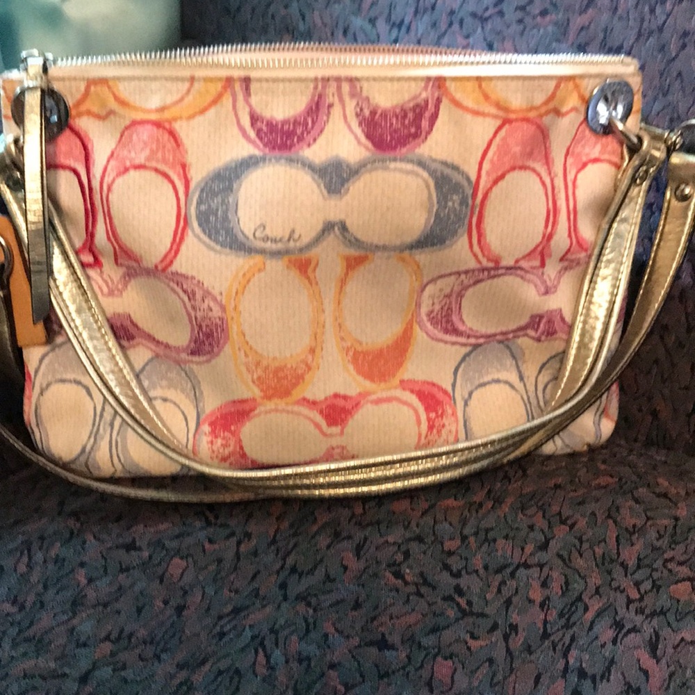 Coach purse - Picture 2 of 6